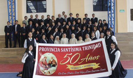 Eucaristía por los 50 años de la Provincia Santísima Trinidad